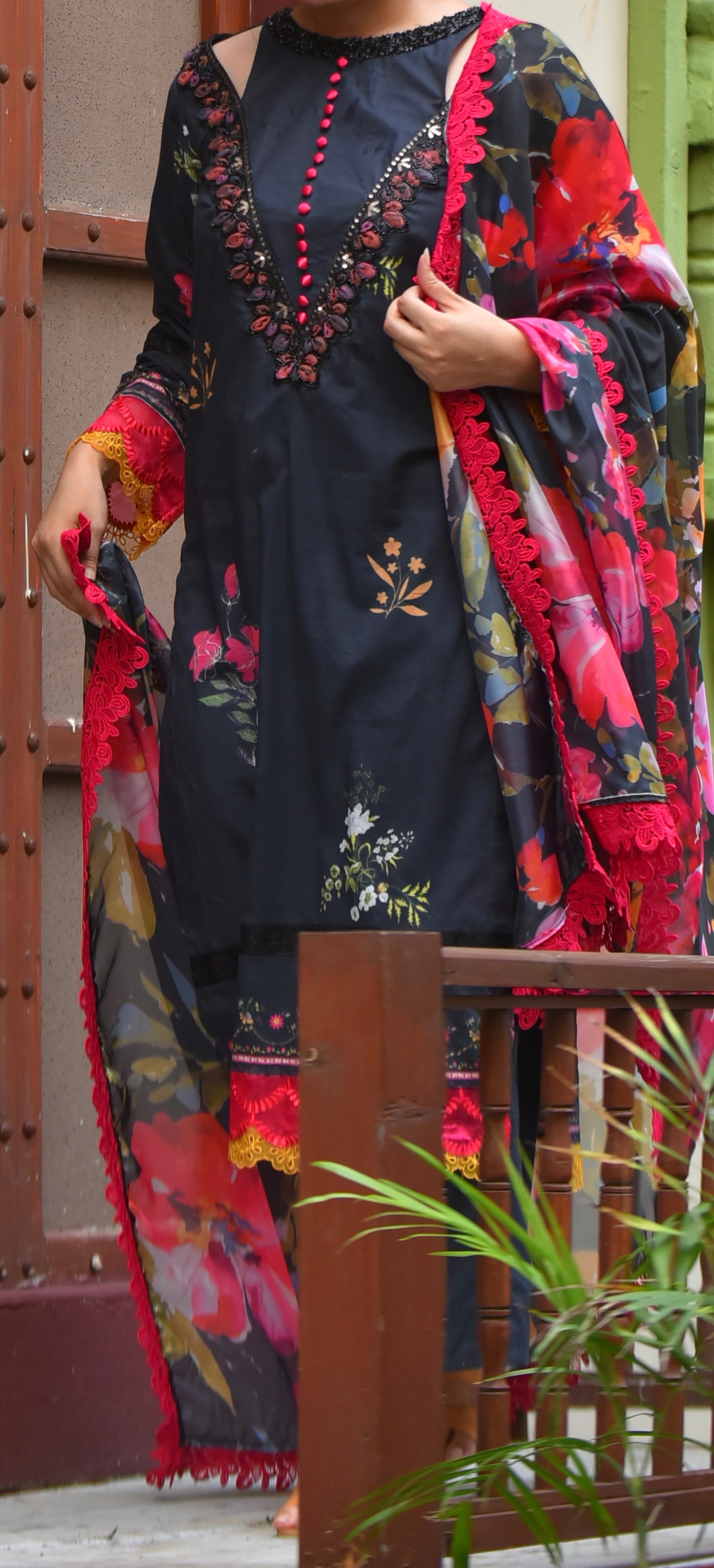 Atish (Black 3pc)